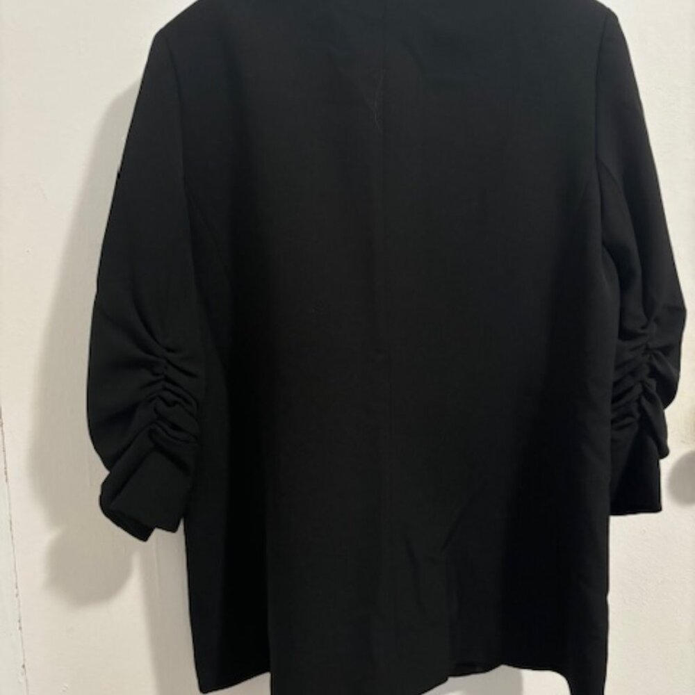 Business- Women's Blazer - Picture 2 of 5